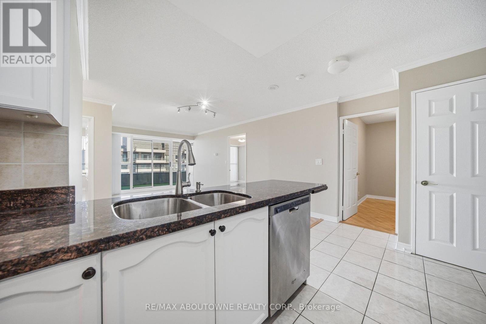 2706 - 23 HOLLYWOOD AVENUE, Toronto (Willowdale East), Ontario, M2N7L8 — Photo 6