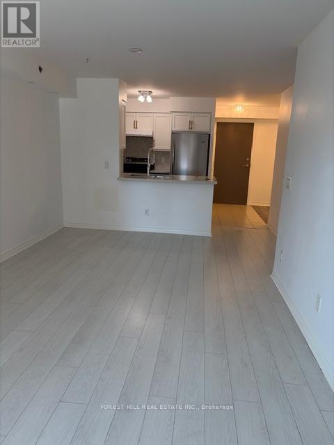 224 - 35 SARANAC BOULEVARD, Toronto (Englemount-Lawrence), Ontario, M6A2G4 — Photo 3