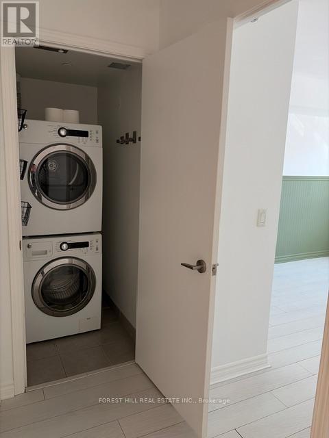 224 - 35 SARANAC BOULEVARD, Toronto (Englemount-Lawrence), Ontario, M6A2G4 — Photo 9