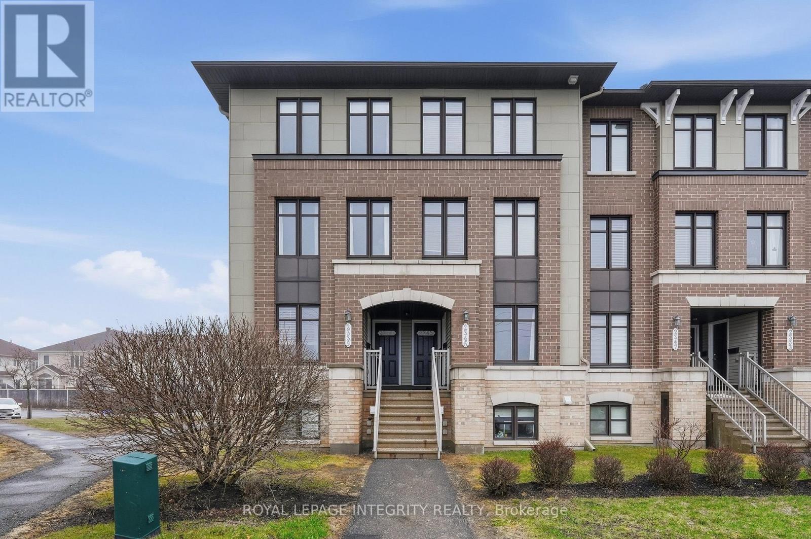 2341 ESPRIT DRIVE, Ottawa, Ontario, K4A0T4 — Photo 2