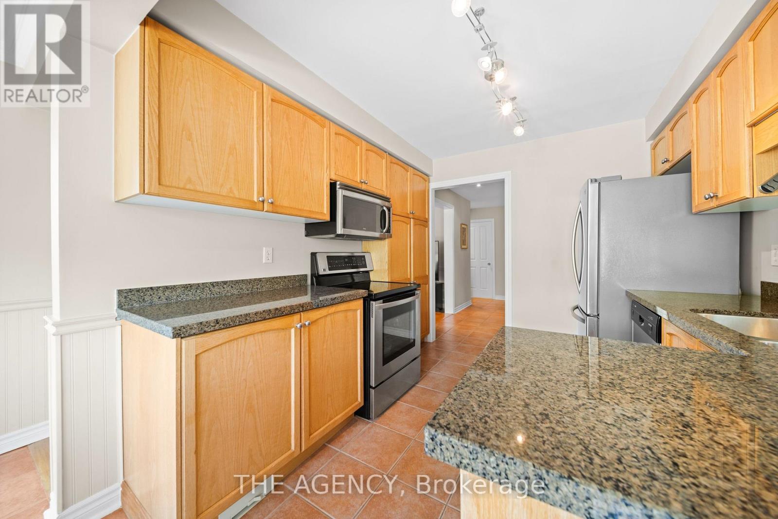 18 WILDFLOWER DRIVE, Richmond Hill (Oak Ridges), Ontario, L4E3Y5 — Photo 10