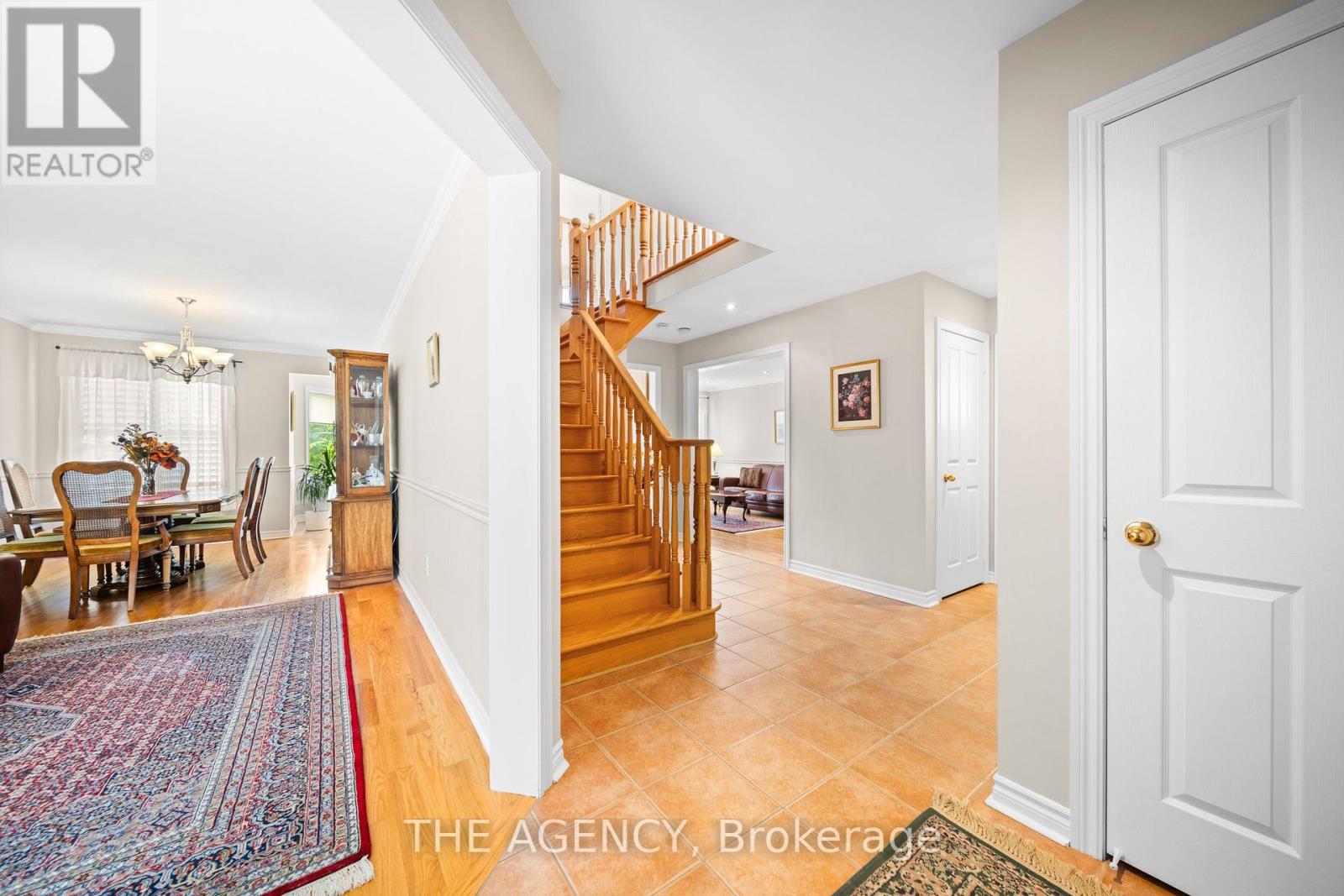 18 WILDFLOWER DRIVE, Richmond Hill (Oak Ridges), Ontario, L4E3Y5 — Photo 3