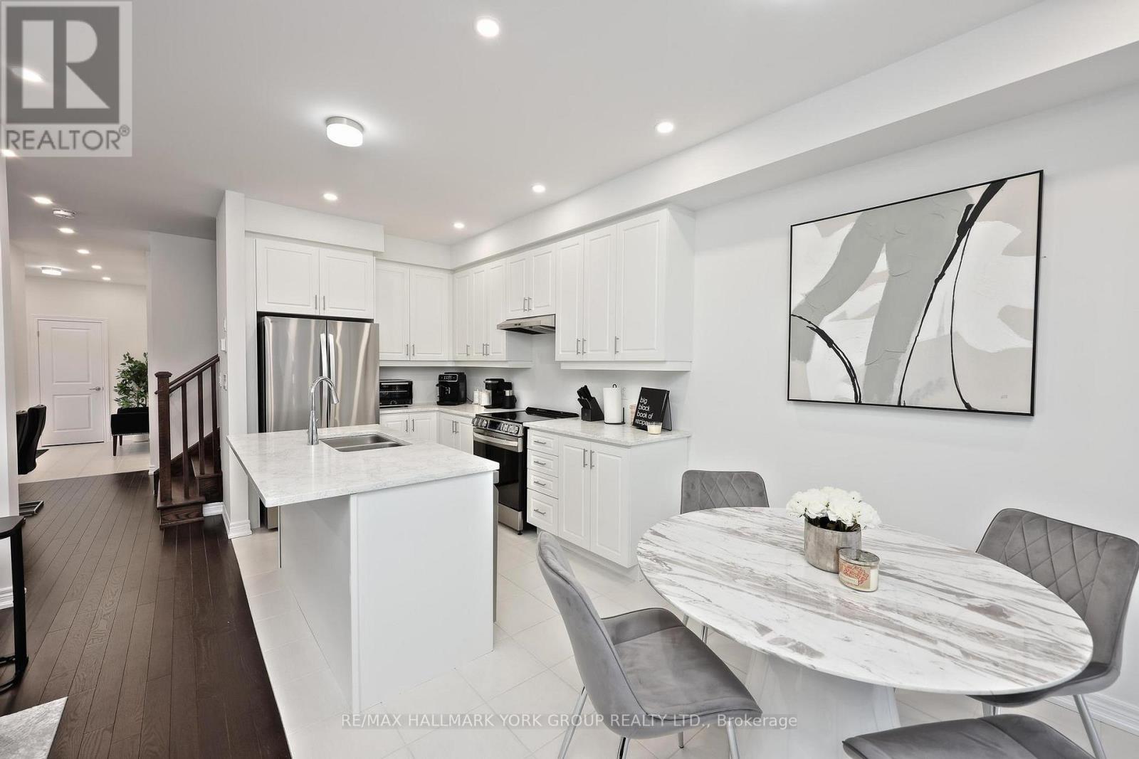 145 FENCHURCH MANOR, Barrie, Ontario, L9J0X1 — Photo 12