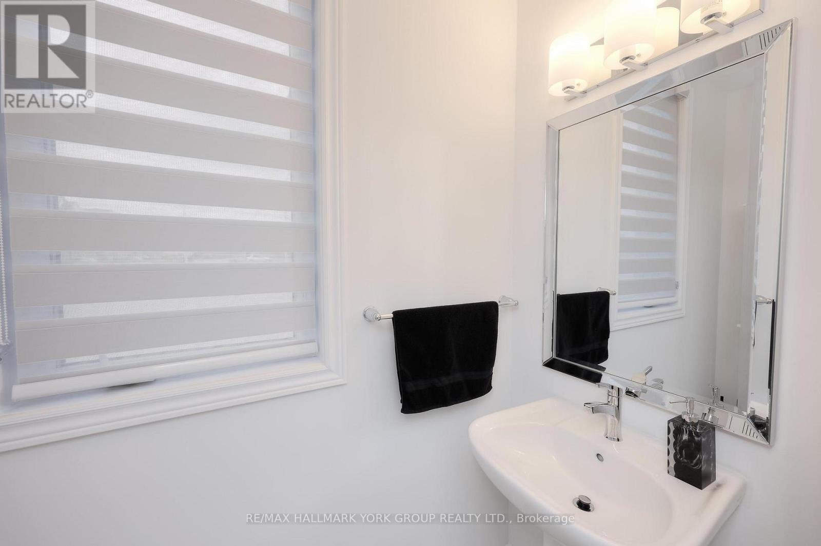 145 FENCHURCH MANOR, Barrie, Ontario, L9J0X1 — Photo 17