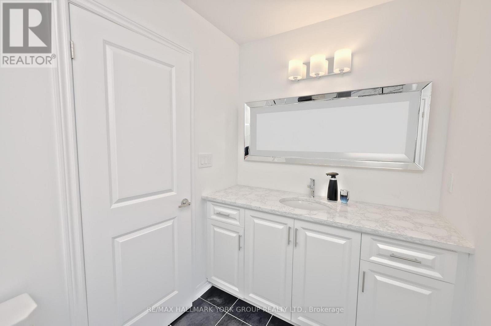 145 FENCHURCH MANOR, Barrie, Ontario, L9J0X1 — Photo 21