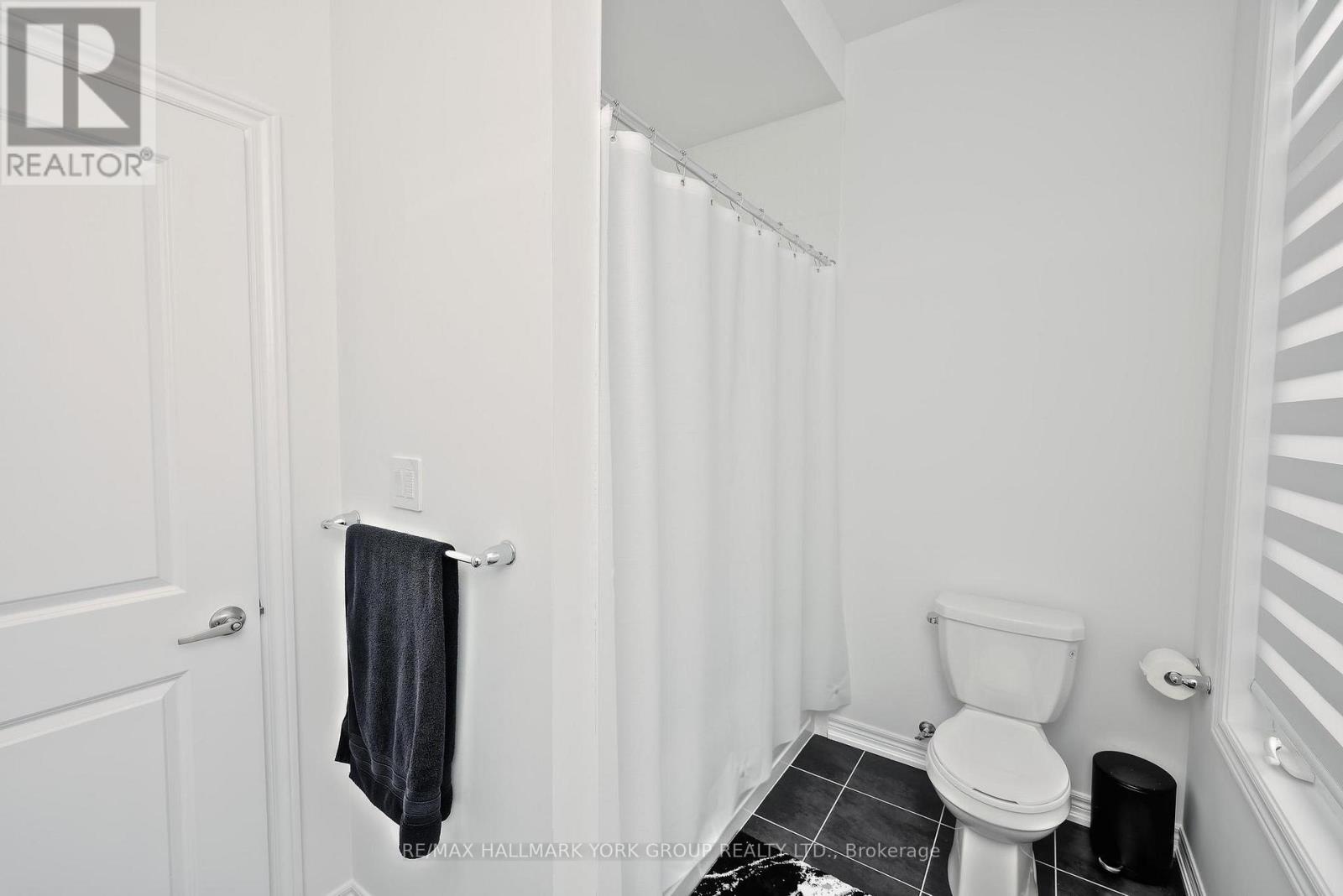 145 FENCHURCH MANOR, Barrie, Ontario, L9J0X1 — Photo 30