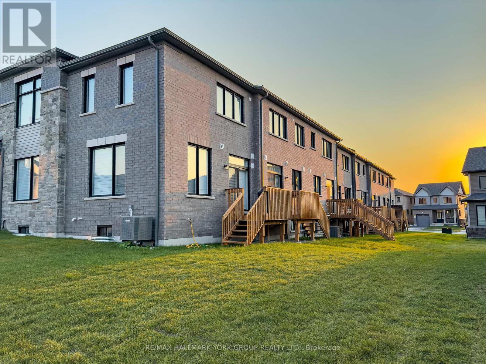 145 FENCHURCH MANOR, Barrie, Ontario, L9J0X1 — Photo 32