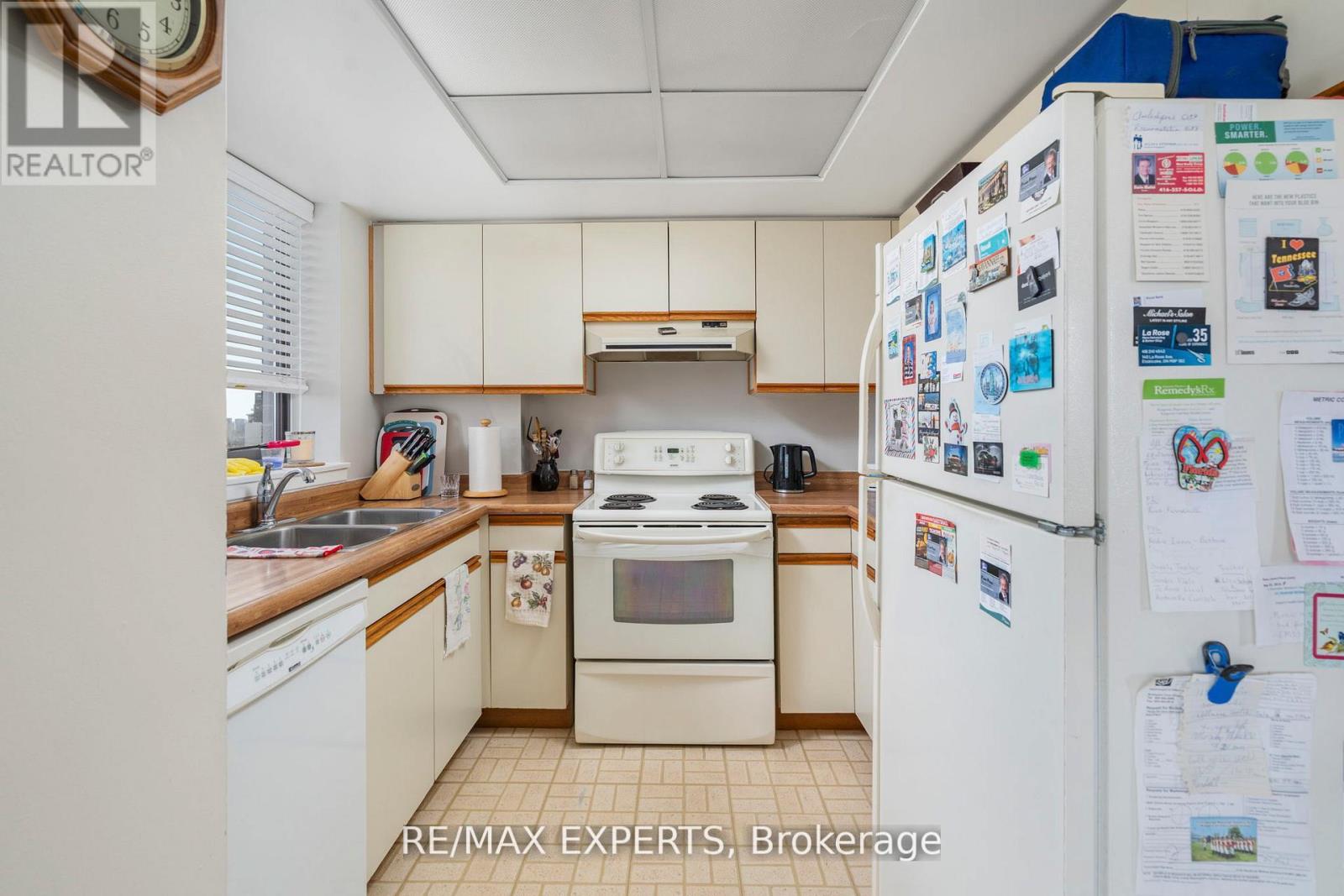 1103 - 40 RICHVIEW ROAD, Toronto (Humber Heights), Ontario, M9A5C1 — Photo 16