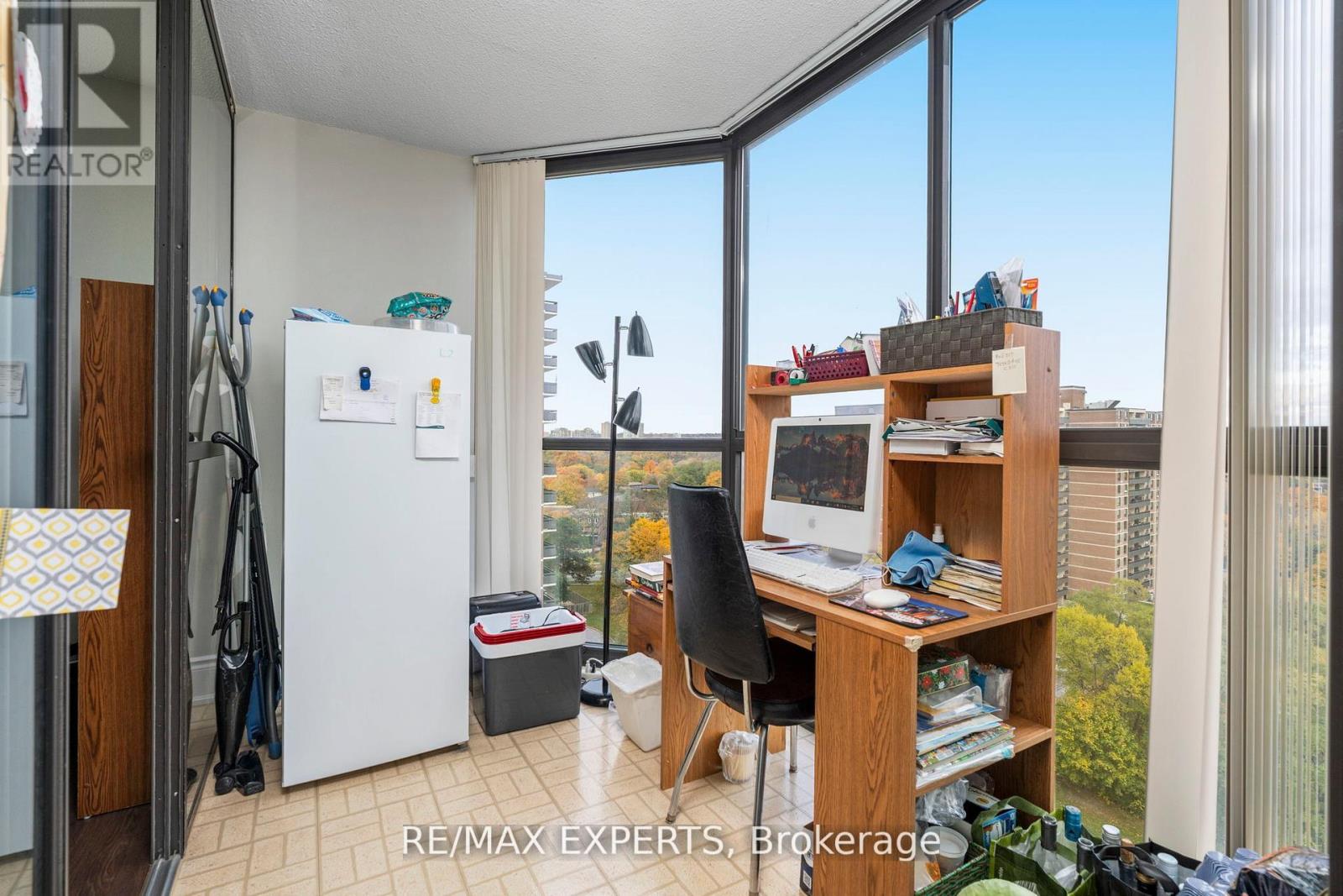 1103 - 40 RICHVIEW ROAD, Toronto (Humber Heights), Ontario, M9A5C1 — Photo 18