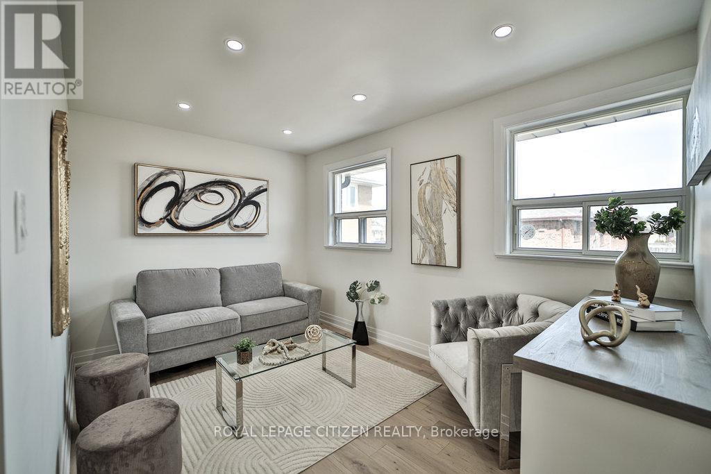 34 BELLEGLADE COURT, Toronto (Humbermede), Ontario, M9M2W4 — Photo 20