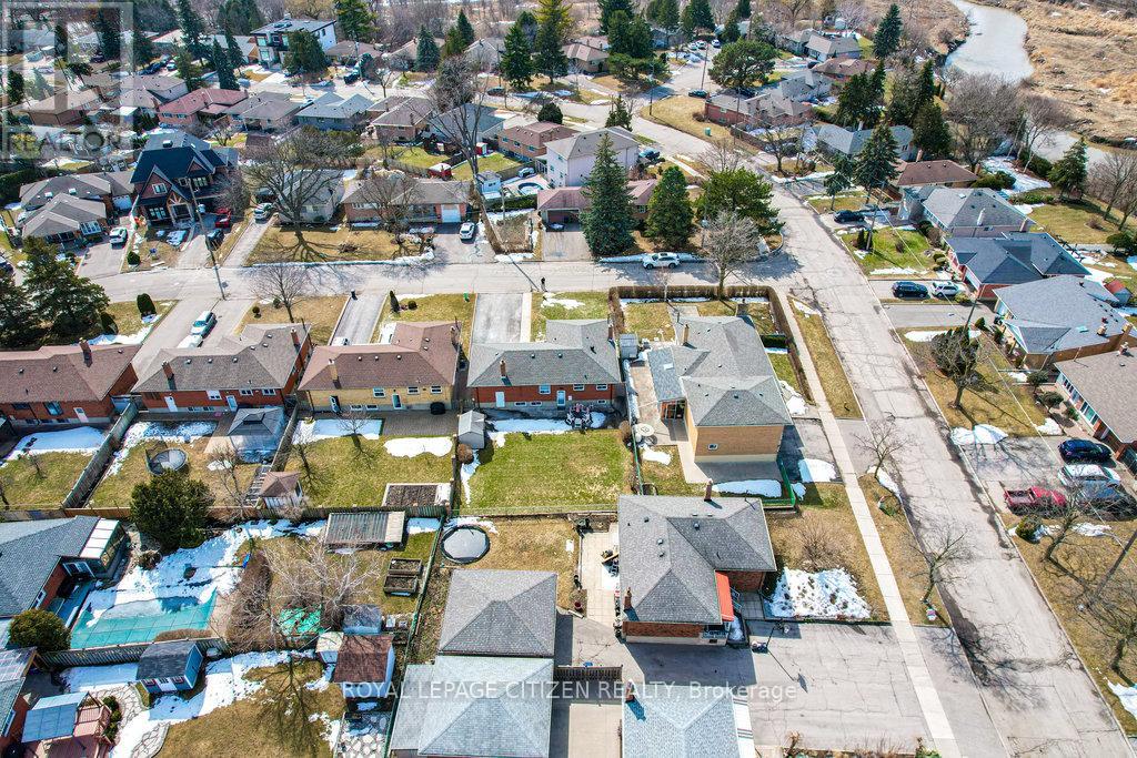 34 BELLEGLADE COURT, Toronto (Humbermede), Ontario, M9M2W4 — Photo 47