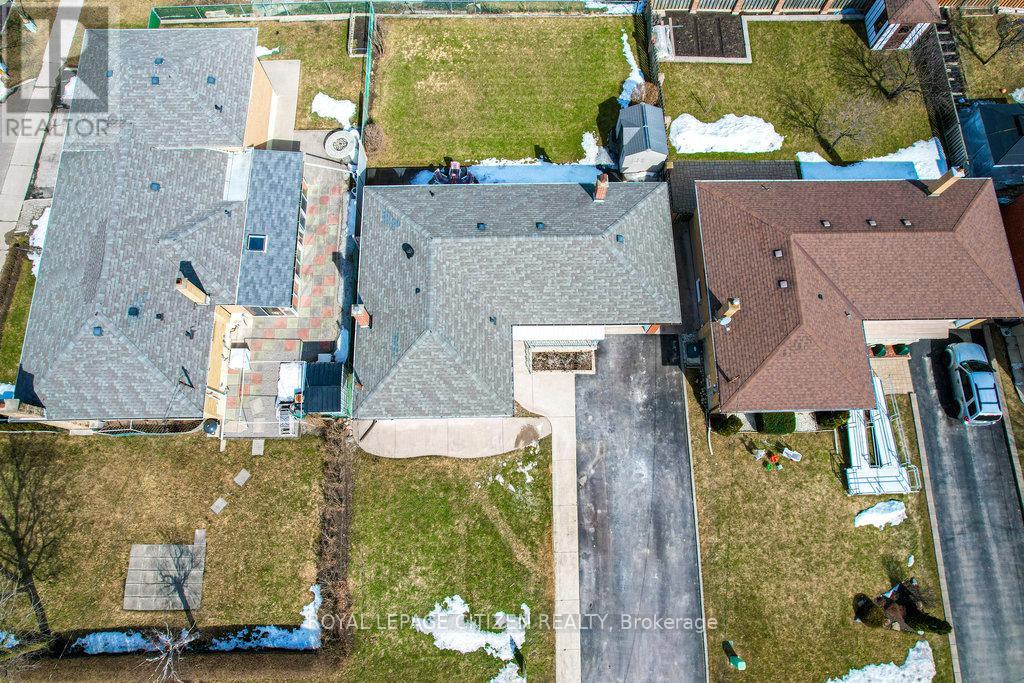 34 BELLEGLADE COURT, Toronto (Humbermede), Ontario, M9M2W4 — Photo 49