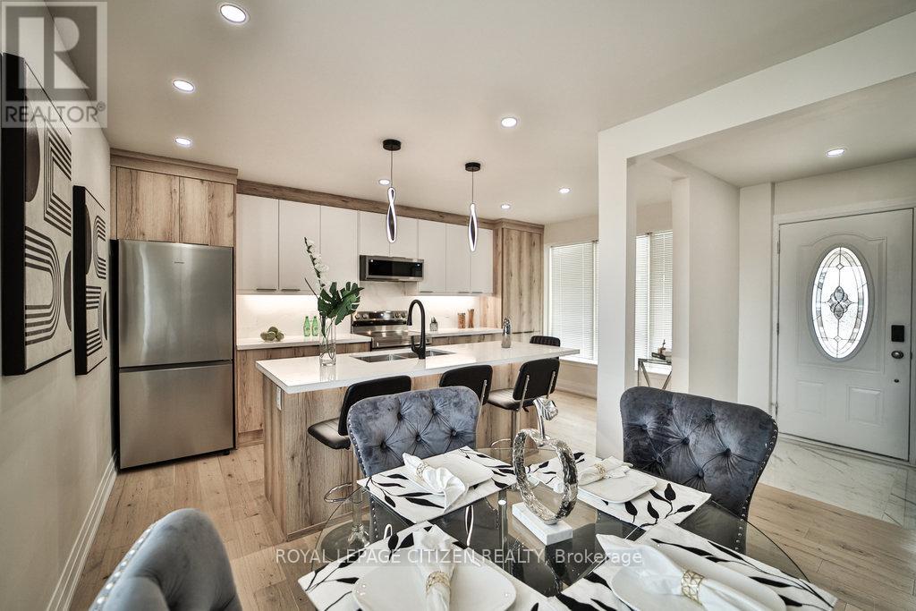 34 BELLEGLADE COURT, Toronto (Humbermede), Ontario, M9M2W4 — Photo 9