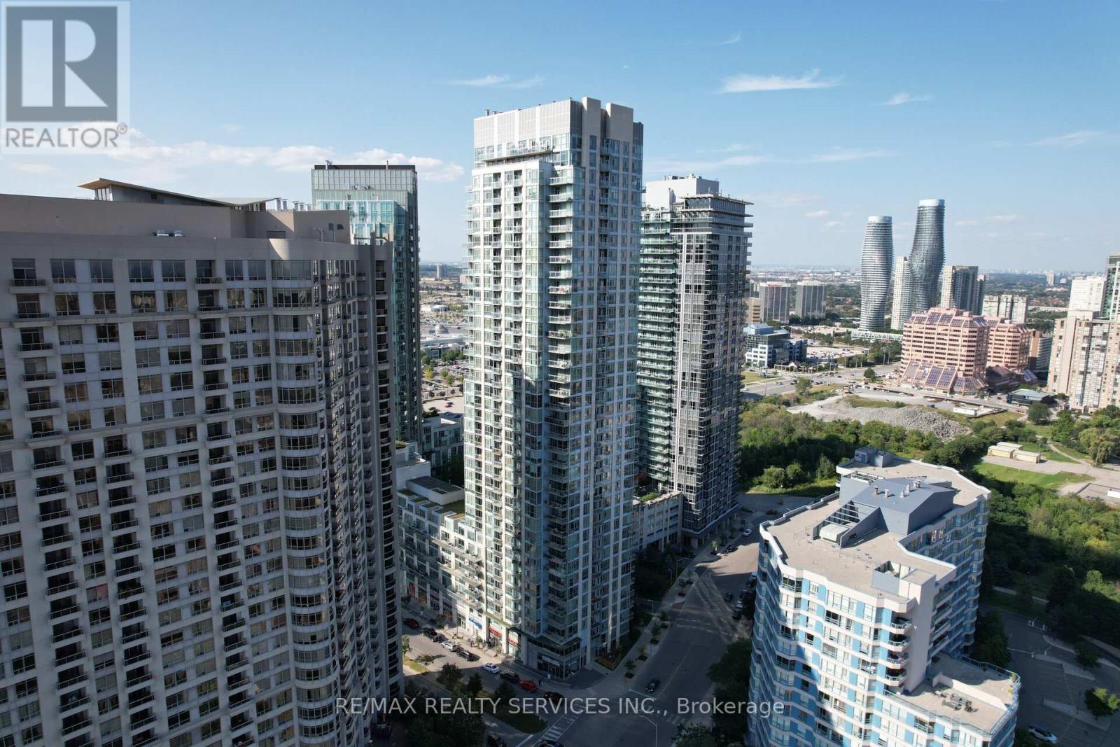 810 - 225 WEBB DRIVE, Mississauga (City Centre), Ontario, L5B4P2 — Photo 2