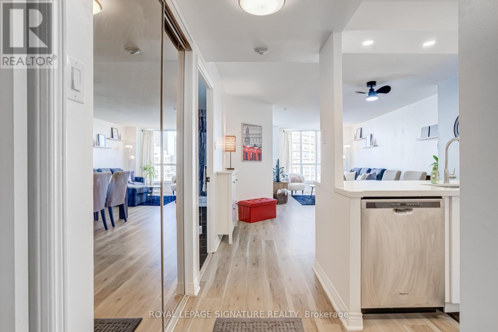 1006 - 2287 LAKE SHORE BOULEVARD W, Toronto (Mimico), Ontario, M8V3Y1 — Photo 5