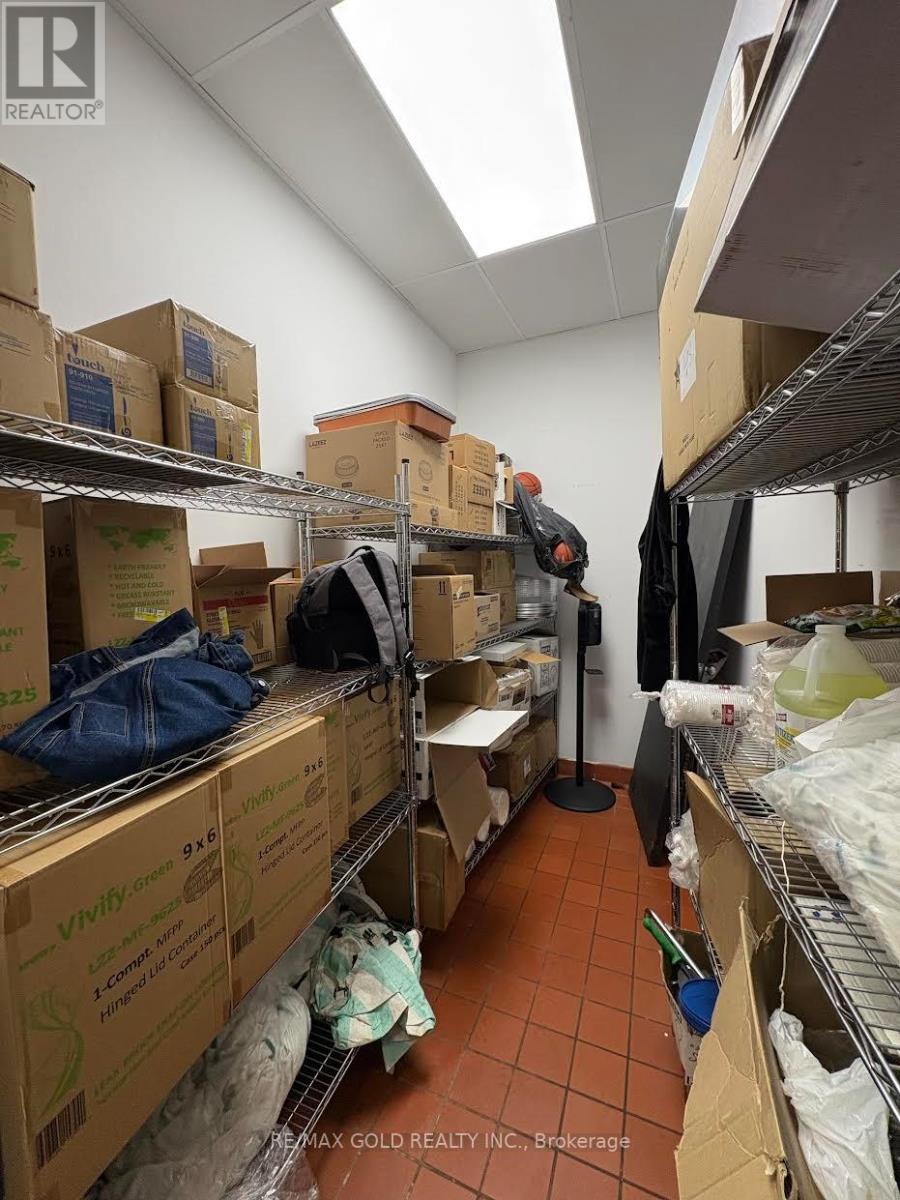 4 - 573 ROGERS ROAD, Toronto (Keelesdale-Eglinton West), Ontario, M6M1B7 — Photo 12