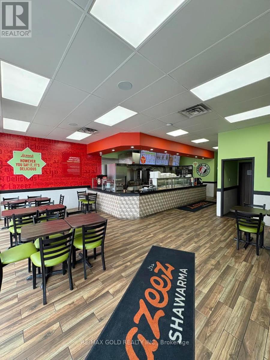 4 - 573 ROGERS ROAD, Toronto (Keelesdale-Eglinton West), Ontario, M6M1B7 — Photo 4