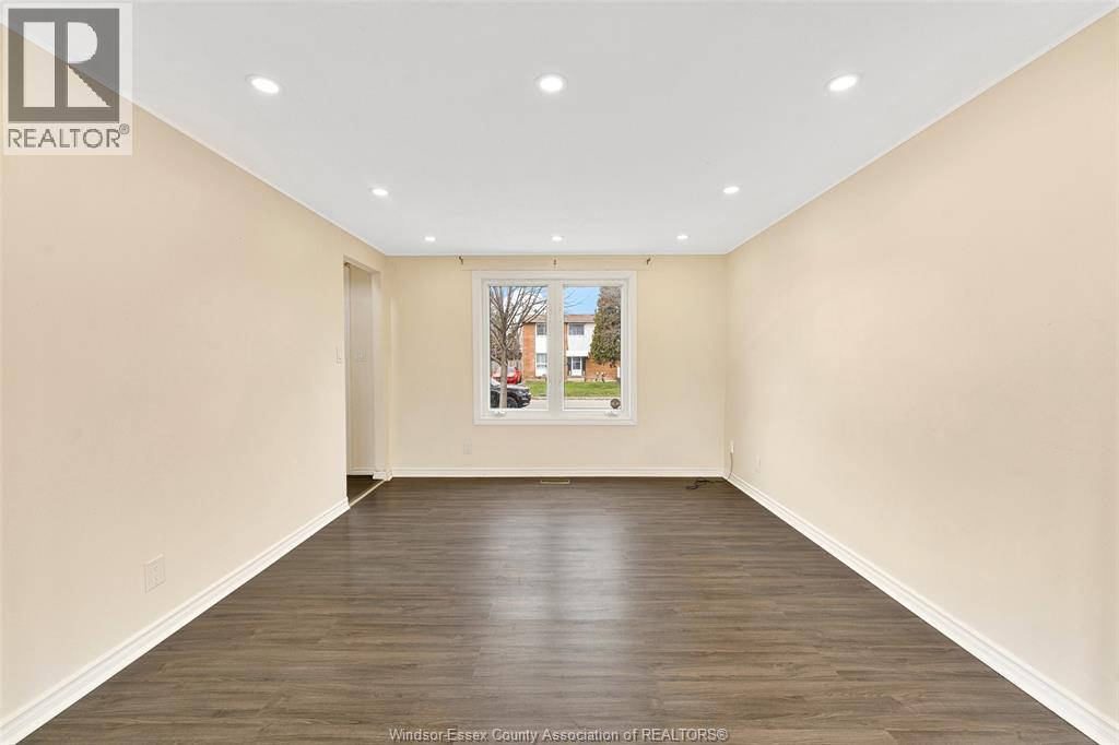 10349 SHENANDOAH, Windsor, Ontario, N8R1B6 — Photo 12