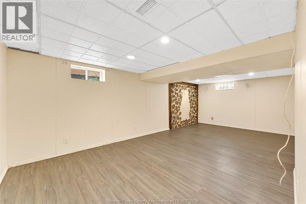 10349 SHENANDOAH, Windsor, Ontario, N8R1B6 — Photo 23