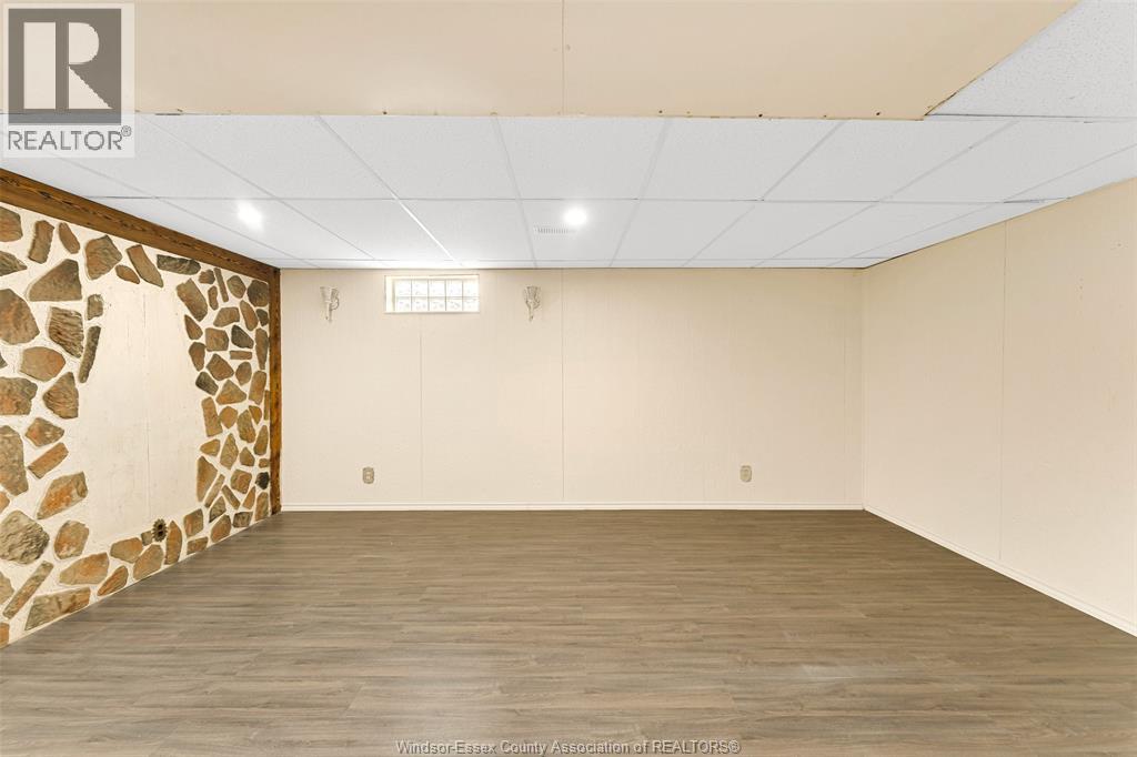 10349 SHENANDOAH, Windsor, Ontario, N8R1B6 — Photo 24