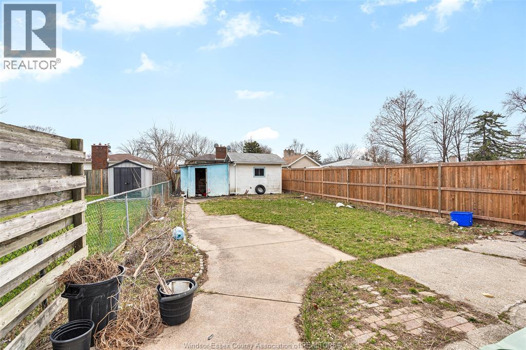 10349 SHENANDOAH, Windsor, Ontario, N8R1B6 — Photo 4