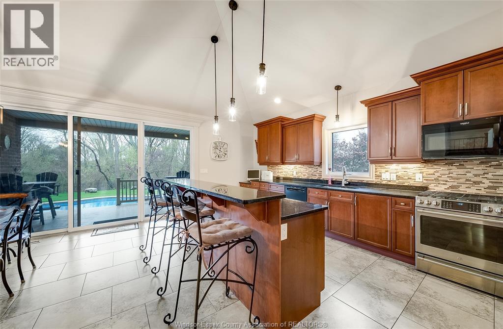 166 WOODYCREST, Kingsville, Ontario, N9Y0A4 — Photo 7