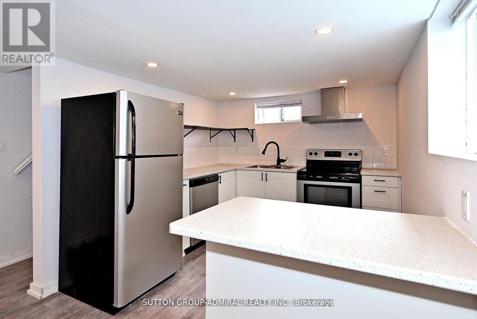 145 NINTH AVENUE, Kitchener, Ontario, N2C1T1 — Photo 39