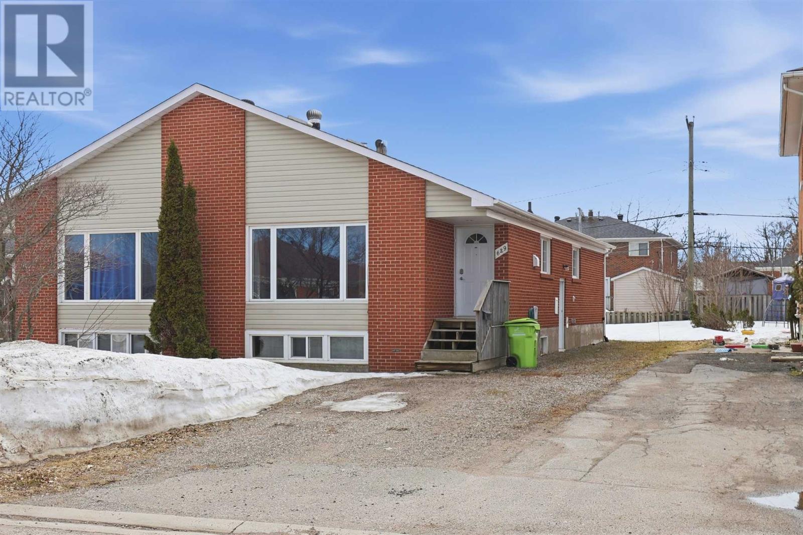 629 Placid AVE, Sault Ste. Marie, Ontario, P6B3M4 — Photo 2