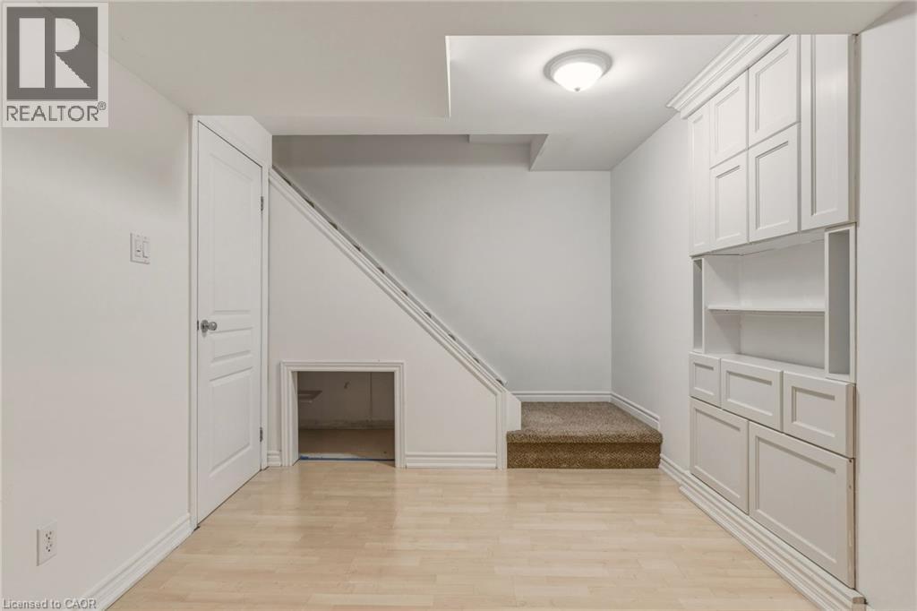 95 THORNLODGE Drive, Waterdown, Ontario, L8B0L9 — Photo 27