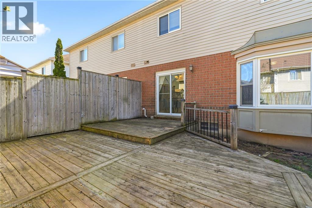 95 THORNLODGE Drive, Waterdown, Ontario, L8B0L9 — Photo 30