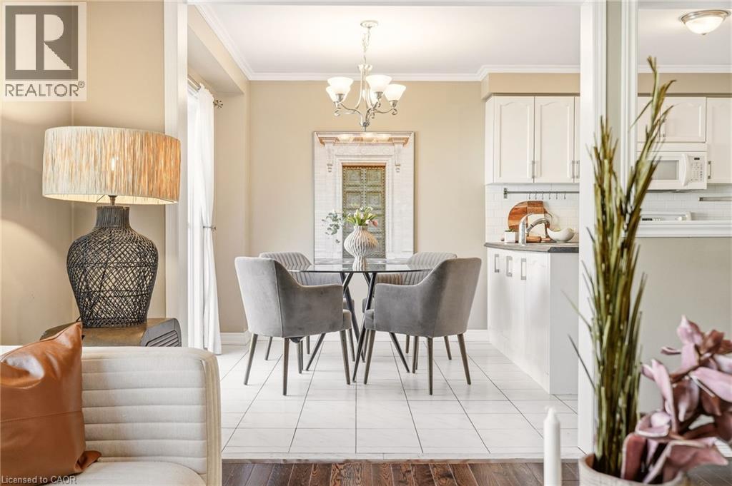 95 THORNLODGE Drive, Waterdown, Ontario, L8B0L9 — Photo 7