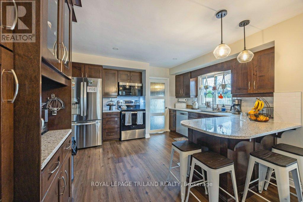 445 RIDOUT STREET S, London South (South G), Ontario, N6C4A3 — Photo 12