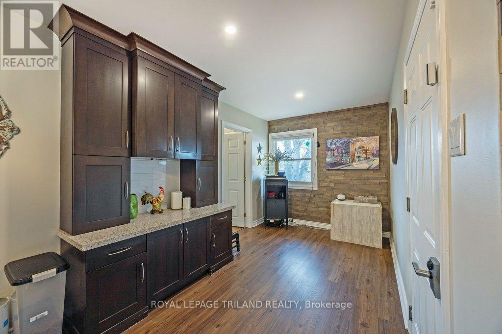 445 RIDOUT STREET S, London South (South G), Ontario, N6C4A3 — Photo 16
