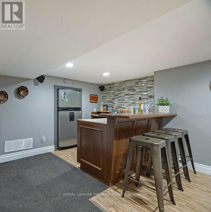 445 RIDOUT STREET S, London South (South G), Ontario, N6C4A3 — Photo 30