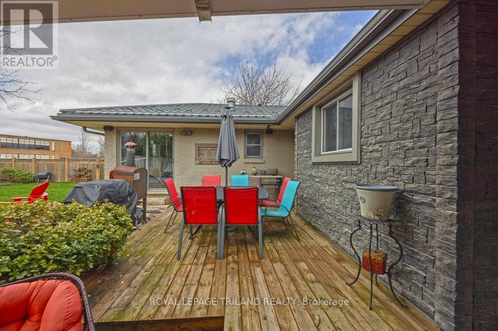 445 RIDOUT STREET S, London South (South G), Ontario, N6C4A3 — Photo 36