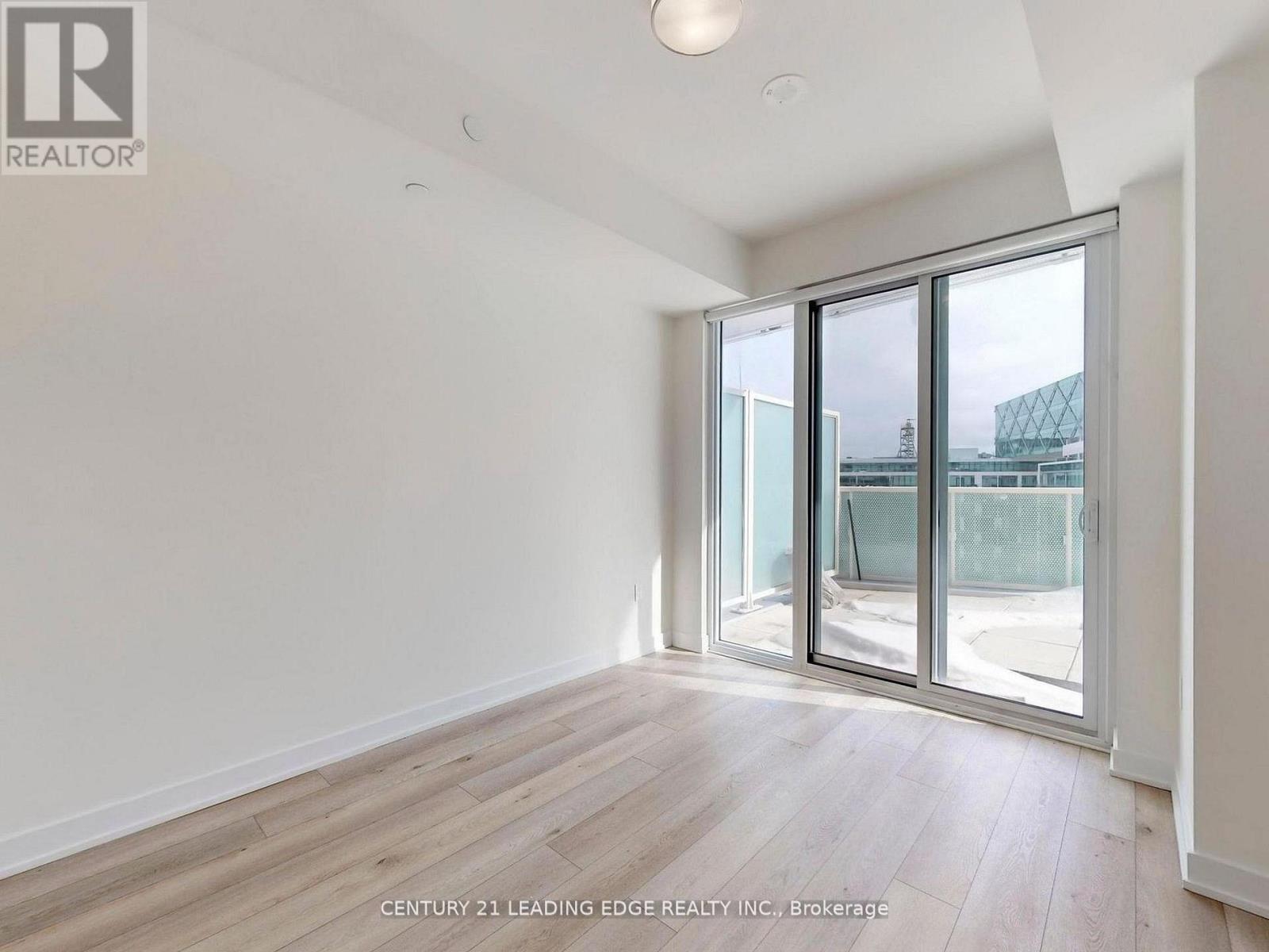 1002 - 15 QUEENS QUAY E, Toronto (Waterfront Communities), Ontario, M5E0C5 — Photo 15