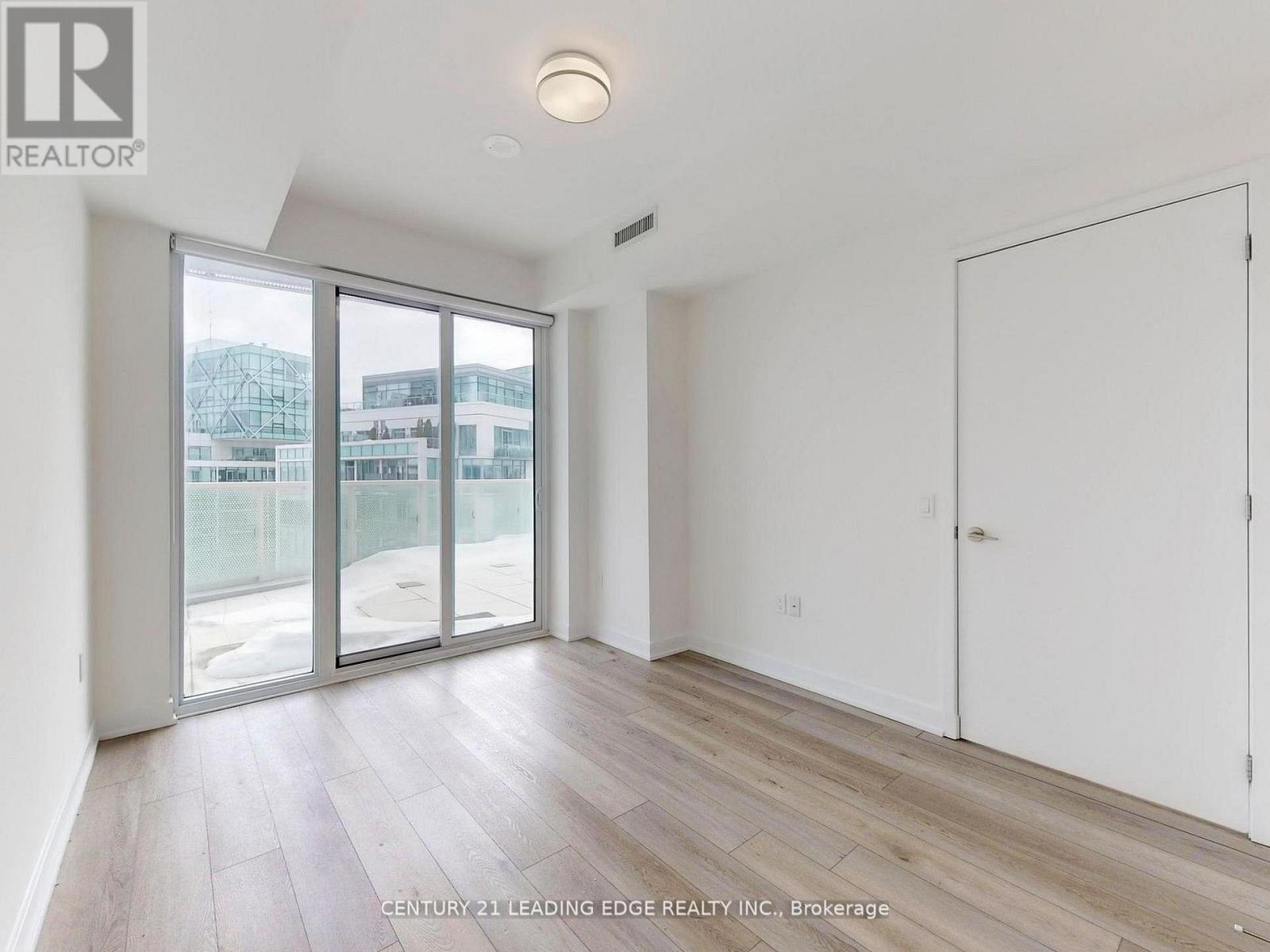 1002 - 15 QUEENS QUAY E, Toronto (Waterfront Communities), Ontario, M5E0C5 — Photo 17