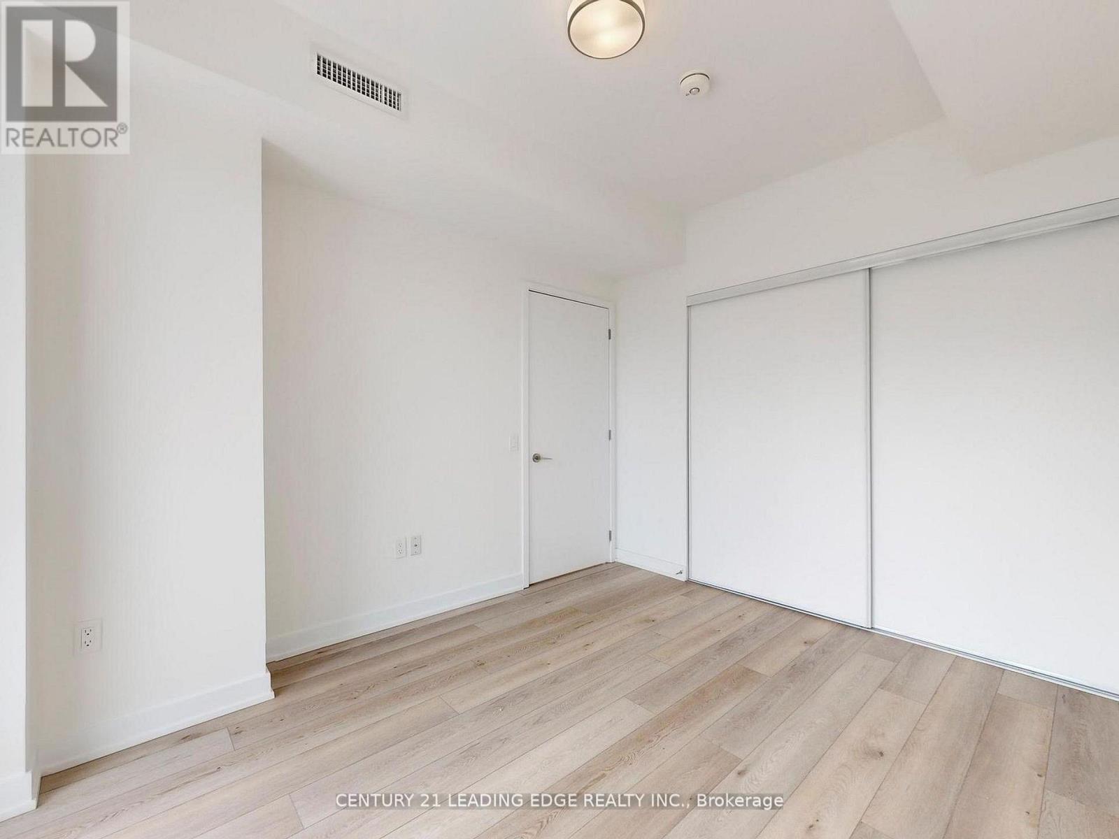 1002 - 15 QUEENS QUAY E, Toronto (Waterfront Communities), Ontario, M5E0C5 — Photo 18