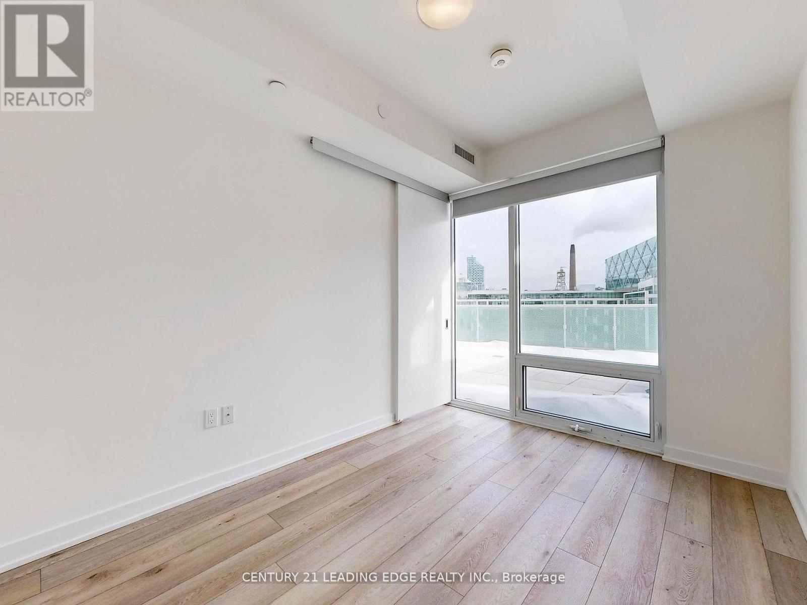 1002 - 15 QUEENS QUAY E, Toronto (Waterfront Communities), Ontario, M5E0C5 — Photo 23