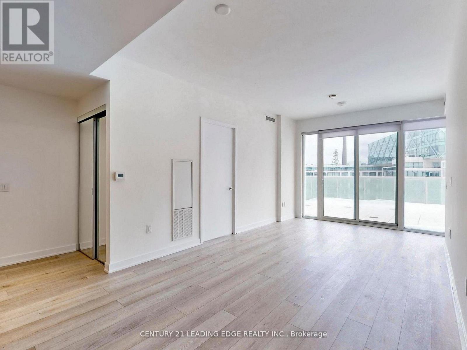 1002 - 15 QUEENS QUAY E, Toronto (Waterfront Communities), Ontario, M5E0C5 — Photo 5