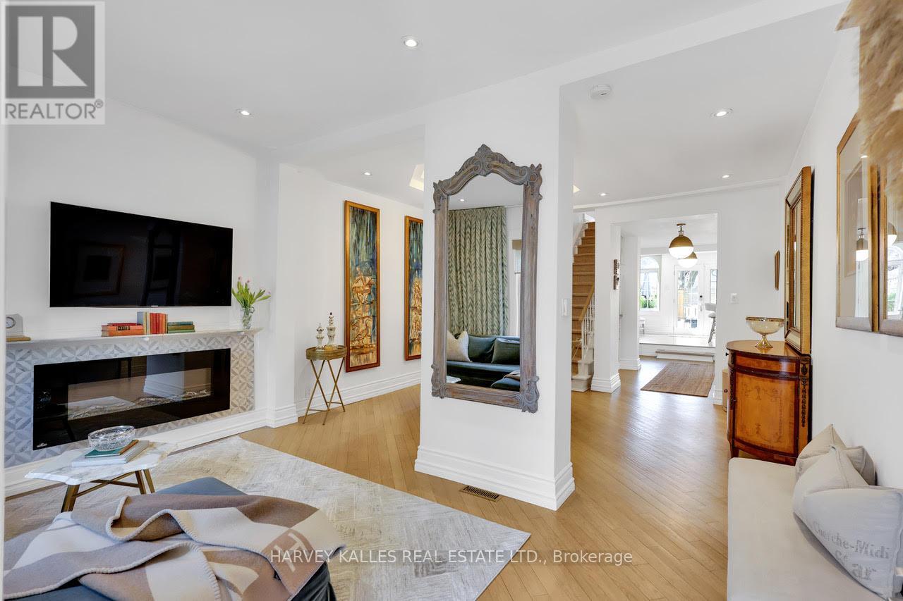 130 MORSE STREET, Toronto (South Riverdale), Ontario, M4M2P8 — Photo 3