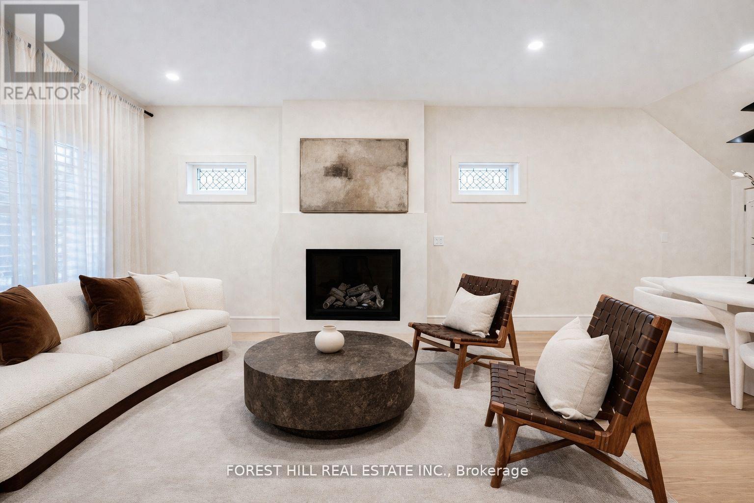 295 STRATHMORE BOULEVARD, Toronto (Danforth), Ontario, M4J1P9 — Photo 4