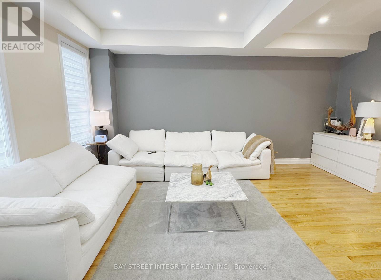 7 - 2267 MAJOR MACKENZIE DRIVE W, Vaughan (Maple), Ontario, L6A5A8 — Photo 3