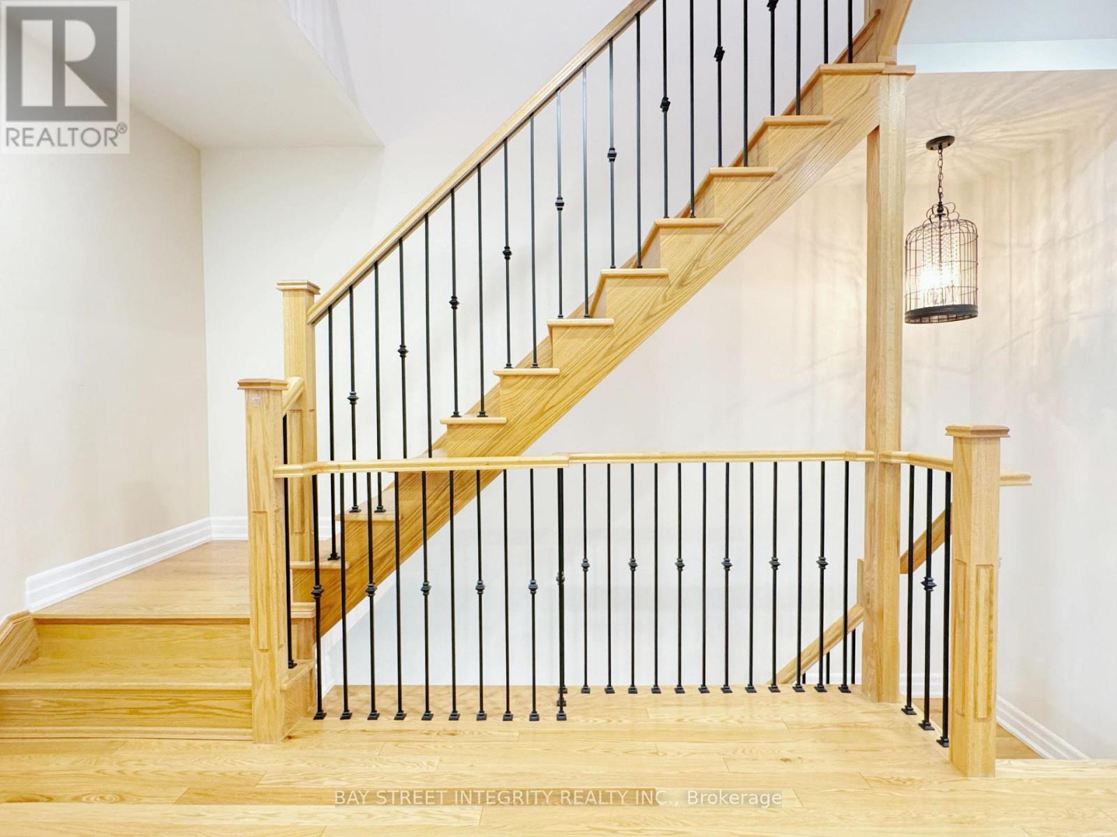 7 - 2267 MAJOR MACKENZIE DRIVE W, Vaughan (Maple), Ontario, L6A5A8 — Photo 8