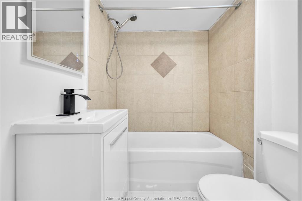 1398 ROONEY, Windsor, Ontario, N9B1K7 — Photo 19
