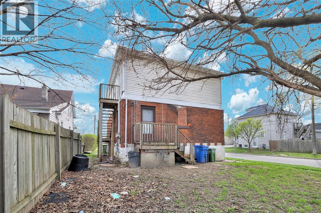 1398 ROONEY, Windsor, Ontario, N9B1K7 — Photo 6