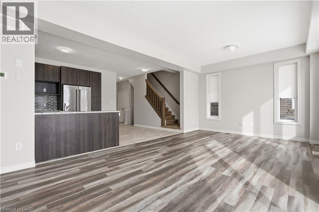 120 LINKS Crescent, Woodstock, Ontario, N4T0K7 — Photo 11