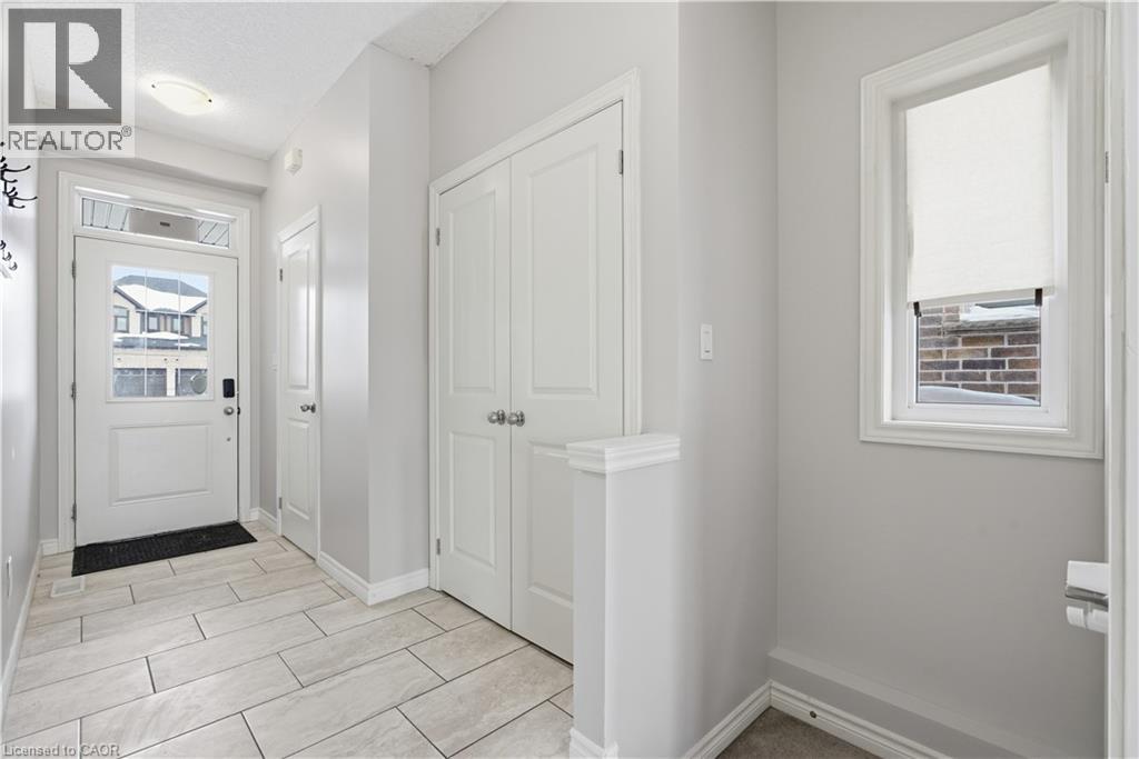 120 LINKS Crescent, Woodstock, Ontario, N4T0K7 — Photo 5