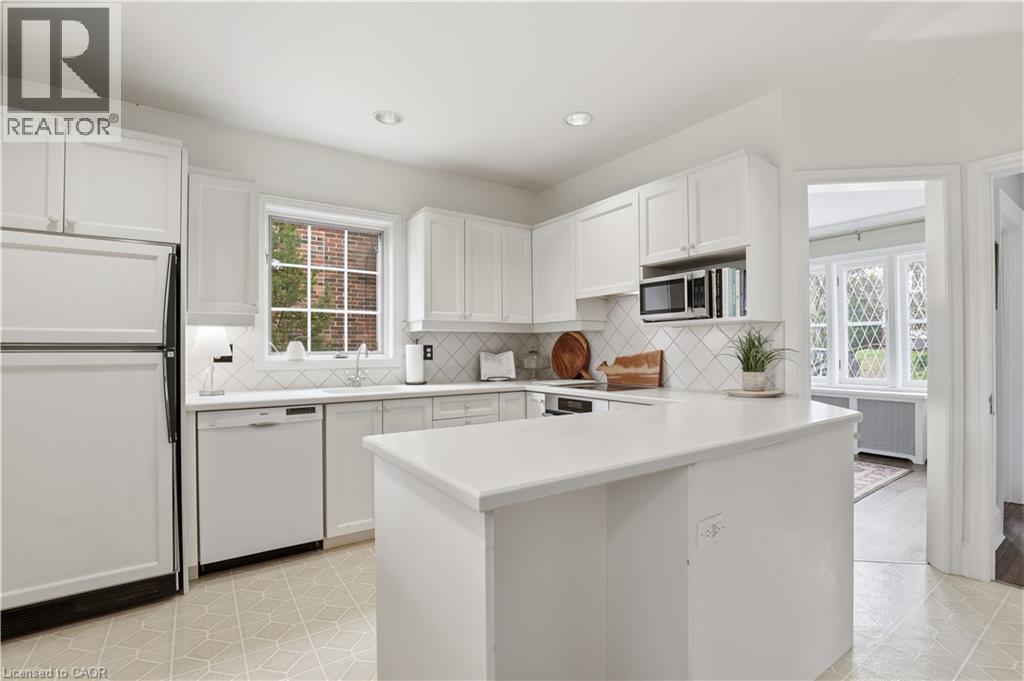 122 DUNBAR Road S, Waterloo, Ontario, N2L2E7 — Photo 9