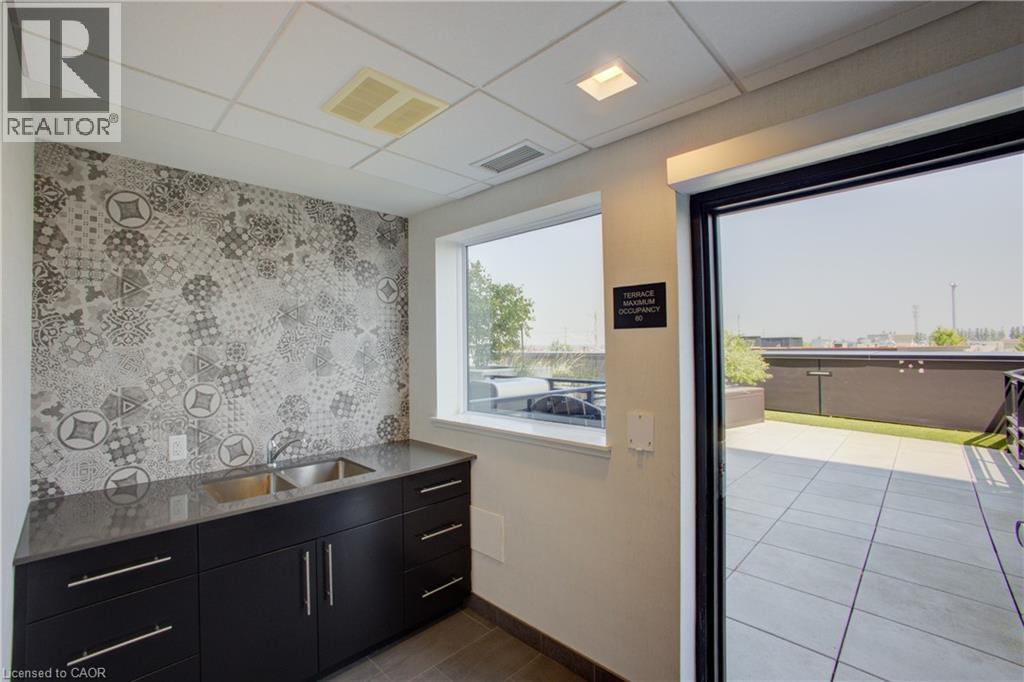 243 NORTHFIELD Drive E Unit# 208, Waterloo, Ontario, N2K0H2 — Photo 42